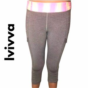 Ivivva crop leggings w/ 4 pockets: side, zip, coin